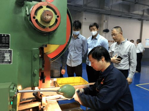 长江有色网组织铜企业家到鹰潭高新技术开发区铜企业调研